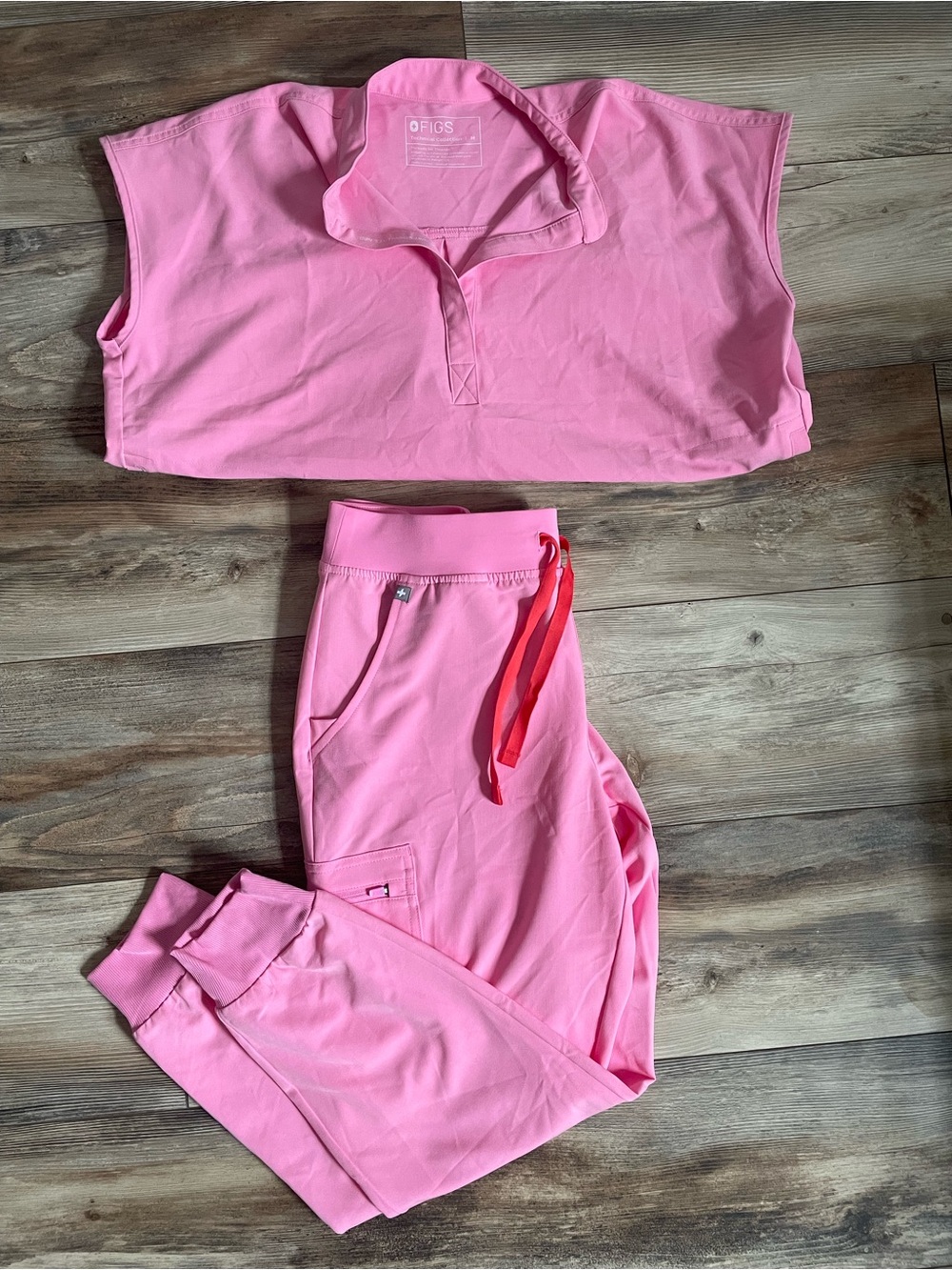 🩷Figs Sunrise pink set🩷